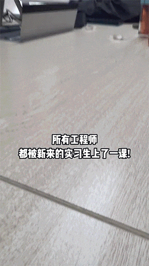禁止 变性合法的国家公民收养俄罗斯儿童；野猪冲入家中咬人，当场死亡……