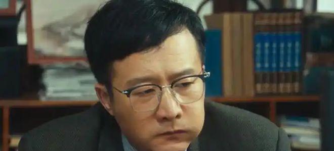 《北上》：真要被岳旸饰演的邵秉义气晕了，孔乙己长衫就是脱不了_《北上》：真要被岳旸饰演的邵秉义气晕了	，孔乙己长衫就是脱不了_