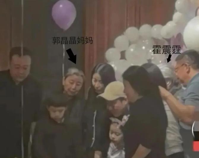 _郭晶晶和霍怎么认识的_郭晶晶改变霍家