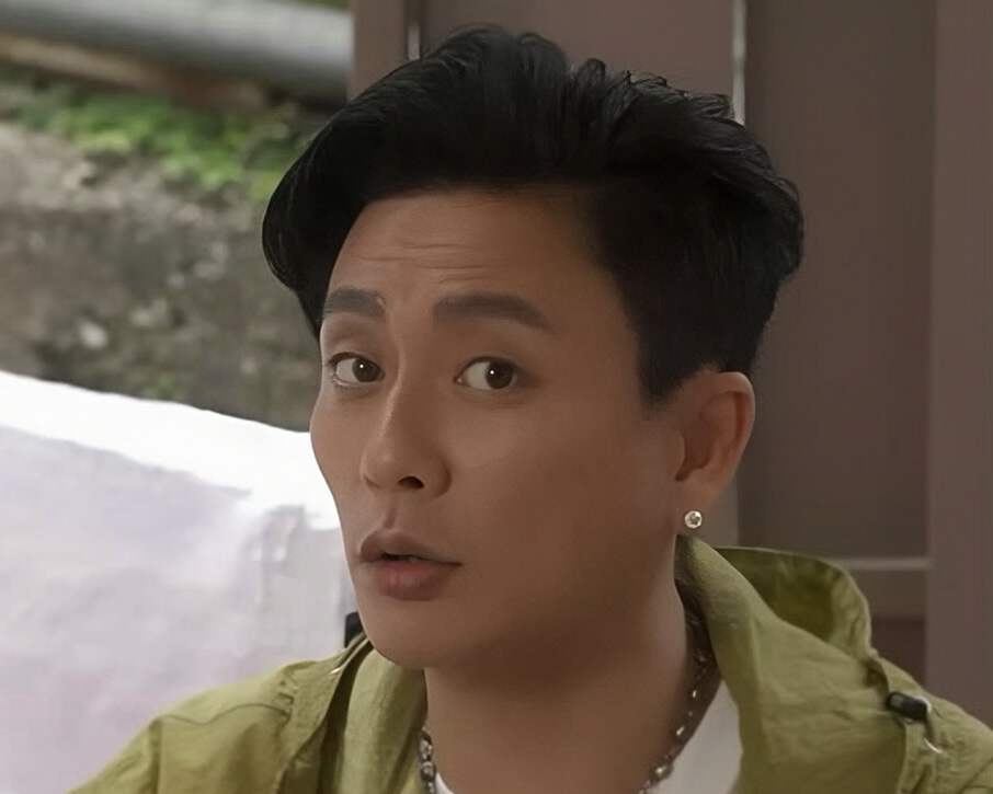 黄宗泽宣布不婚:受父母离婚影响,将花光积蓄