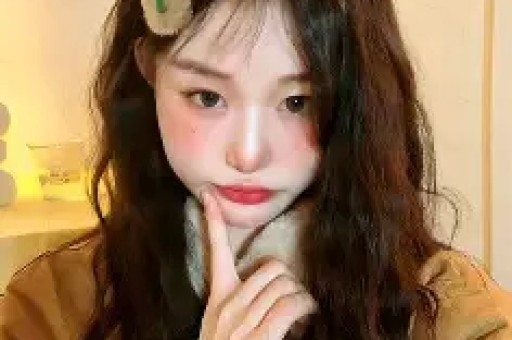 何秋亊演唱会抄袭风波：真诚致歉与回应