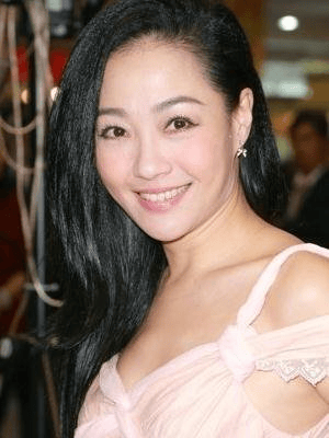 香港女星曝30年潜规则:50多岁仍被叫应酬