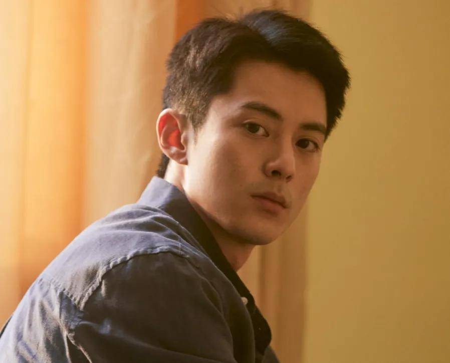 王鹤棣掉粉20万！路人缘崩塌代言作品告急