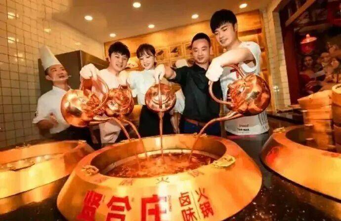 没戏拍的文章杀进餐饮业