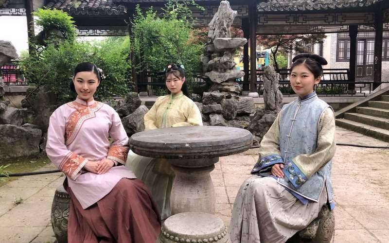 AI冲击横店群演:美女泛滥,懒汉何去何从?