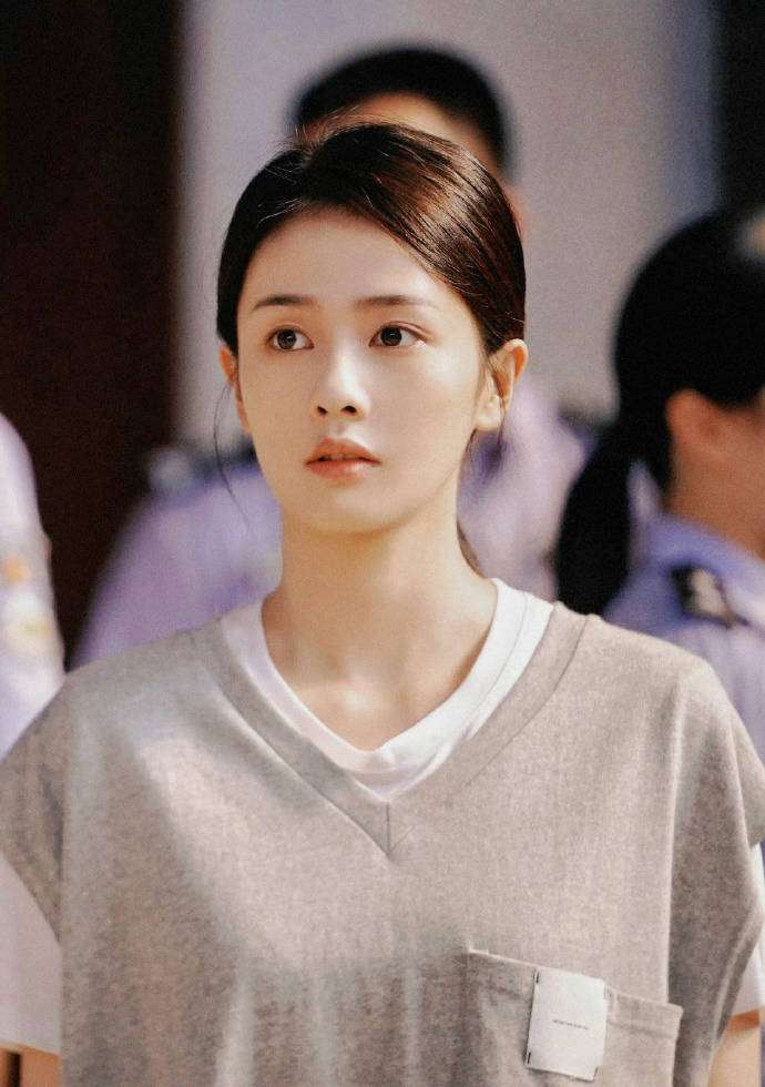 小城女孩铁证六连辟谣 流量明星人设崩塌