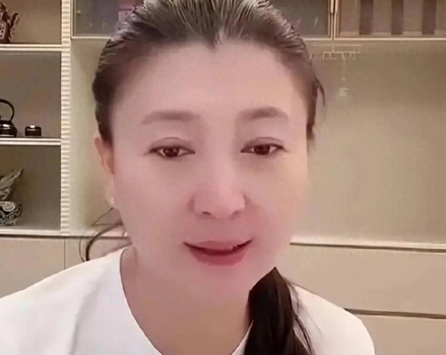 六月五大娱乐大瓜：韩红翻车、黄子韬隐婚生子实锤