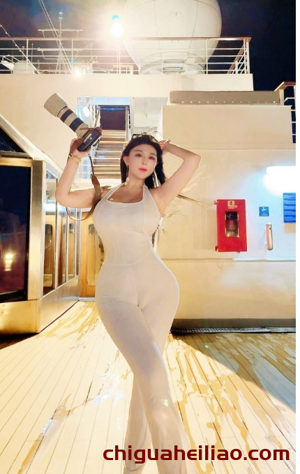 芷仪g宝微博大尺度照片风波,128万粉丝静待真相